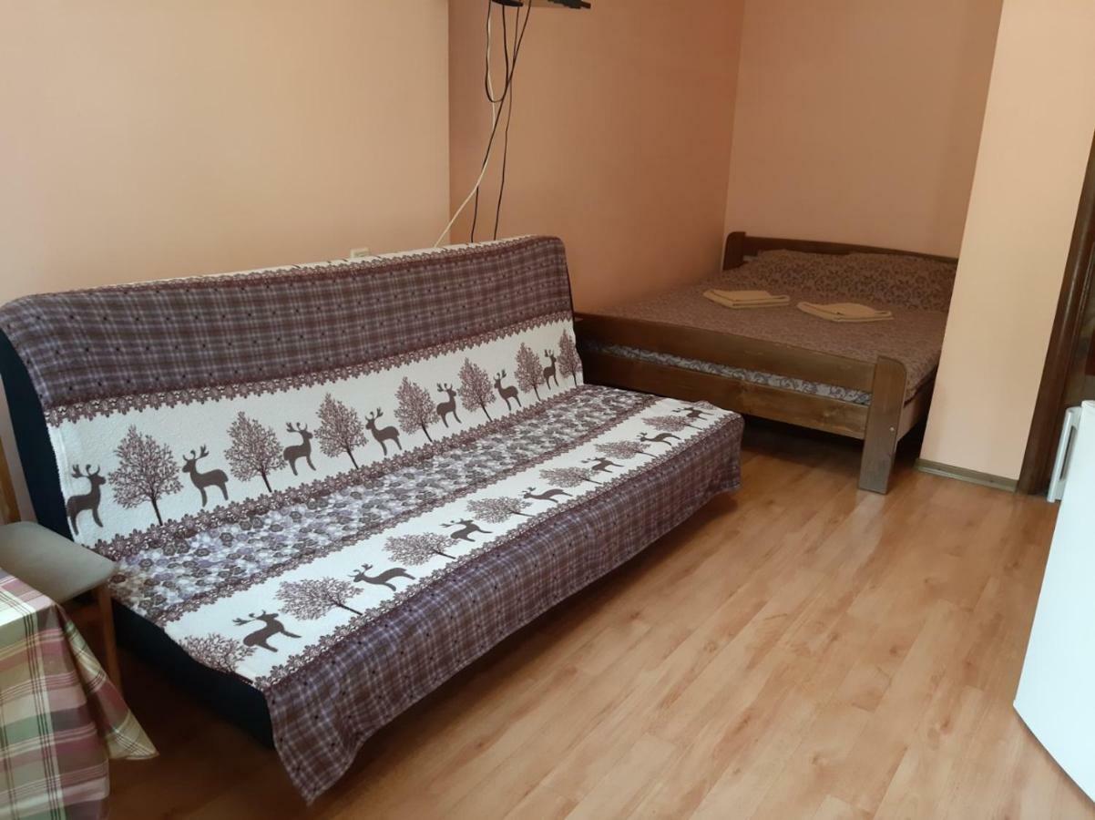 Звёздный Hotel Odessa Eksteriør billede