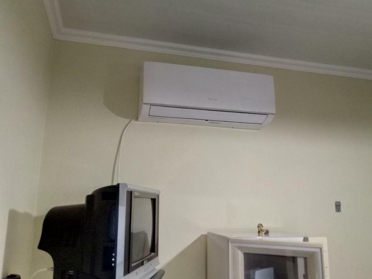 Звёздный Hotel Odessa Eksteriør billede
