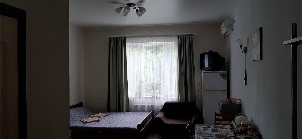 Звёздный Hotel Odessa Eksteriør billede
