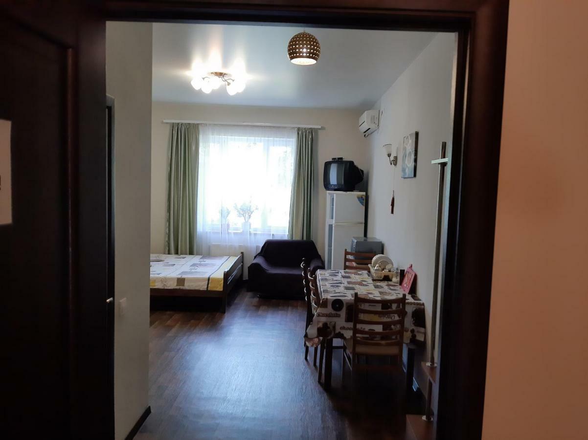 Звёздный Hotel Odessa Eksteriør billede