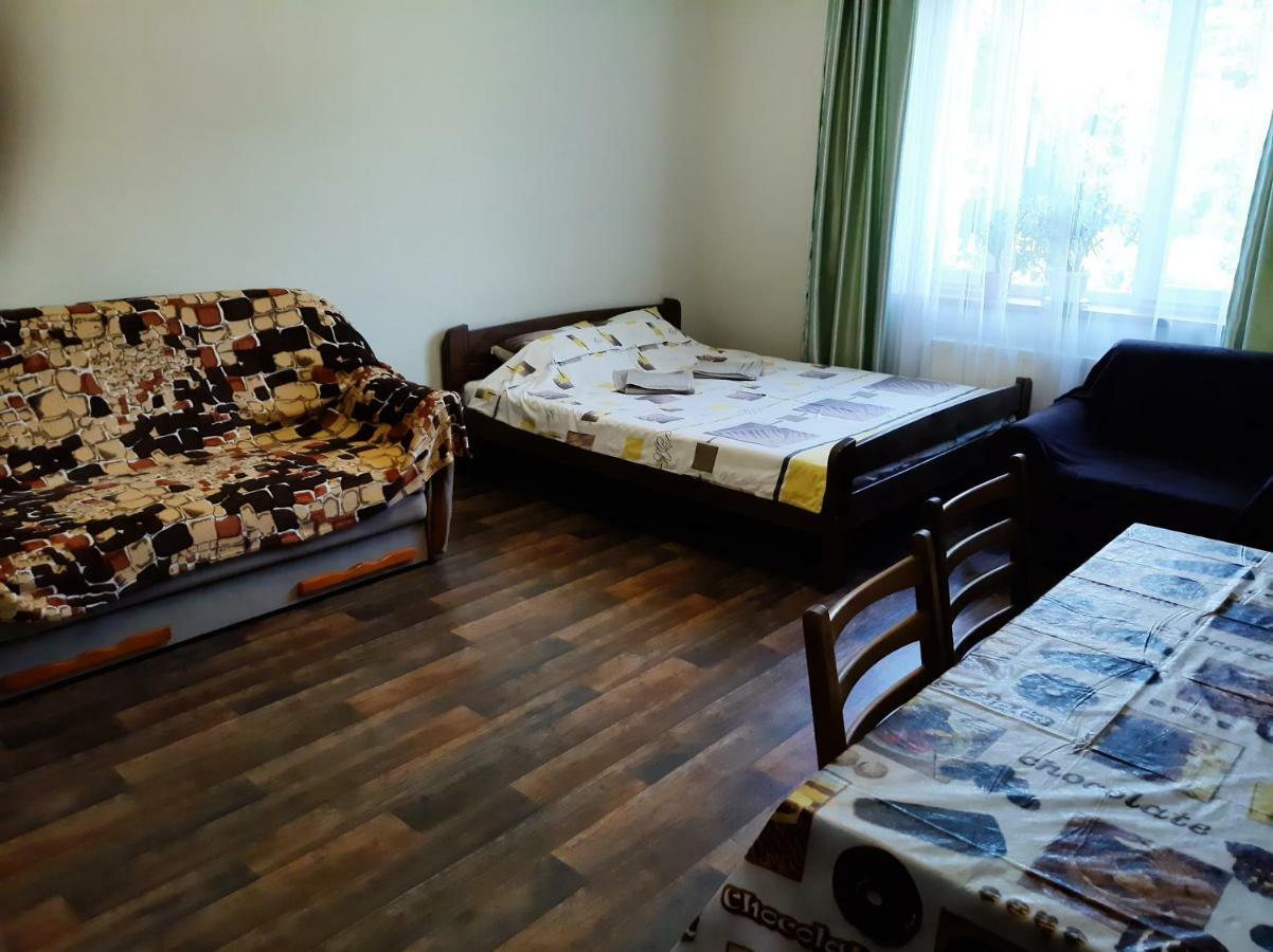 Звёздный Hotel Odessa Eksteriør billede